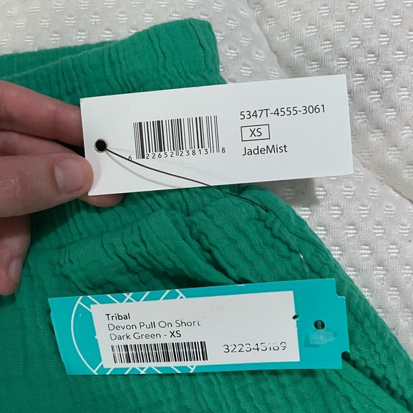 Tribal (Stitchfix brand) Devon Gauze Pull On Short - Picture 3 of 7